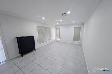 Property photo of 24 Alderton Drive Colebee NSW 2761