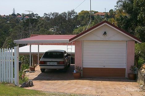18 Hall Ave, Norman Park, QLD 4170