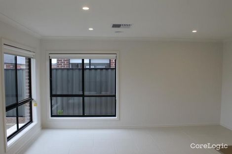 Property photo of 57 Pinnacle Drive Pakenham VIC 3810