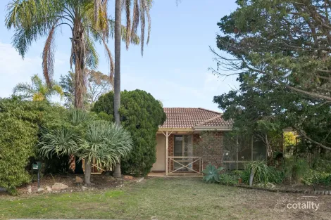 Property photo of 8 Savoy Place Duncraig WA 6023