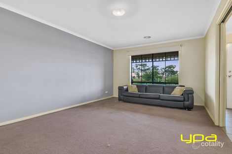 Property photo of 92 Dalray Crescent Kurunjang VIC 3337