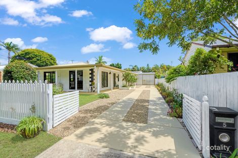5 Ruby Ave, Ningi, QLD 4511