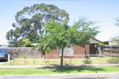 5 Carlton St, Braybrook, VIC 3019