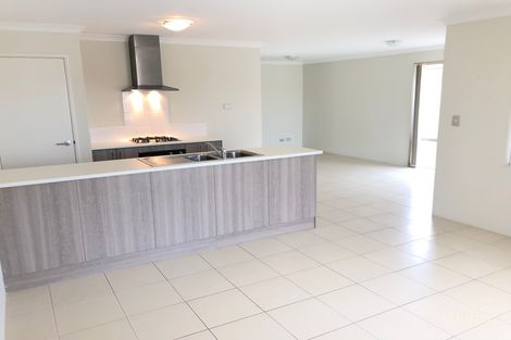 Property photo of 28 Vignerons Loop Hocking WA 6065