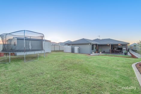 Property photo of 13 Longview Street Ashfield QLD 4670