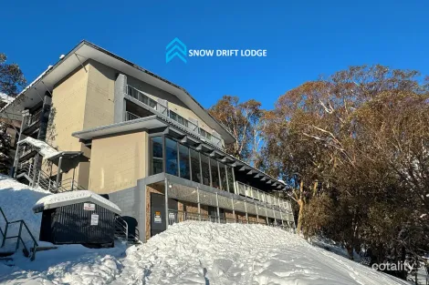 15 Falls Creek Rd, Falls Creek, VIC 3699