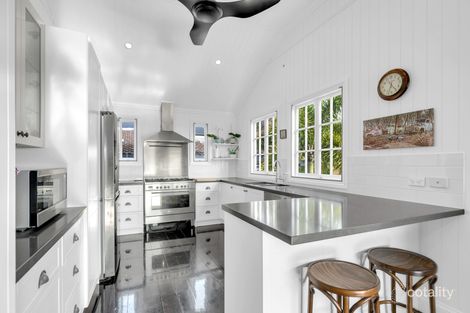 Property photo of 98 Bellevue Terrace Clayfield QLD 4011