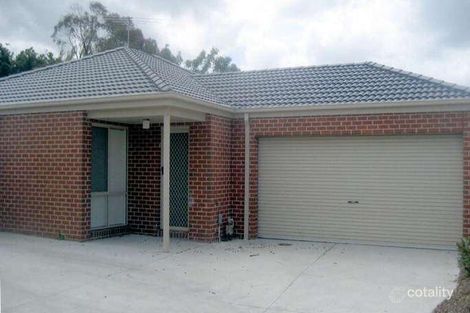Property photo of 2/38 Cameron Way Pakenham VIC 3810