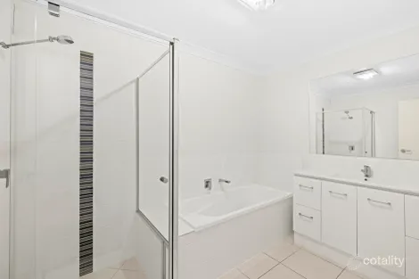 Property photo of 16 Carlin Street Glenvale QLD 4350