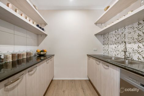 Property photo of 31 Bullion Drive Aintree VIC 3336