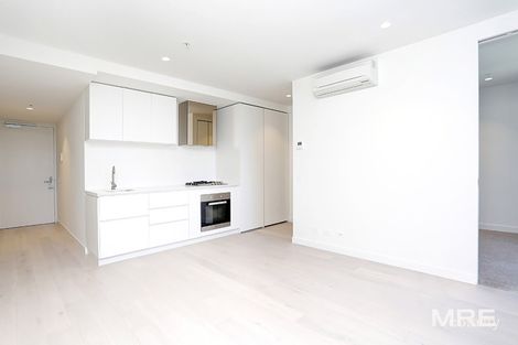 Property photo of 1013/135 A'Beckett Street Melbourne VIC 3000