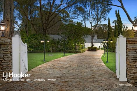 Property photo of 27 Cubitt Drive Denham Court NSW 2565