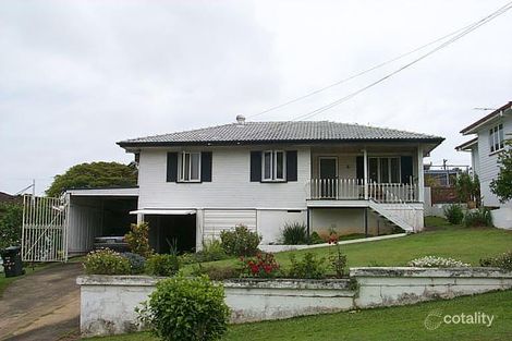 Property photo of 14 Banoon Drive Wynnum QLD 4178