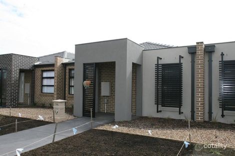 8 Peppermint Lane N, Melton, VIC 3337