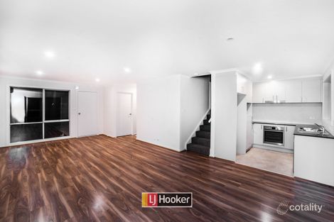 20/11 Castan St, Coombs, ACT 2611