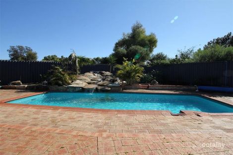 Property photo of 11 Barbrook Way Warnbro WA 6169