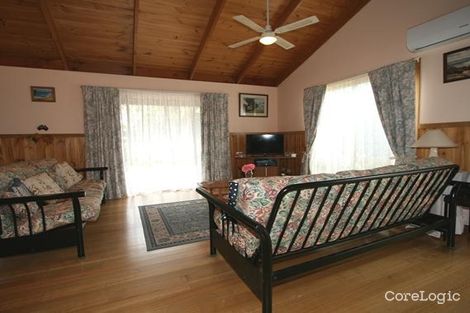 Property photo of 16 Pine Avenue Cowes VIC 3922