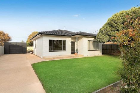Property photo of 40 Maple Crescent Bell Park VIC 3215