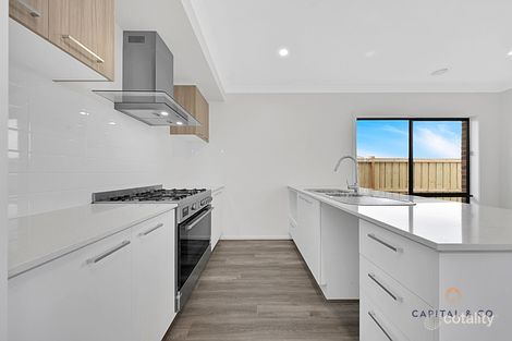 Property photo of 17 Spreading Road Mickleham VIC 3064