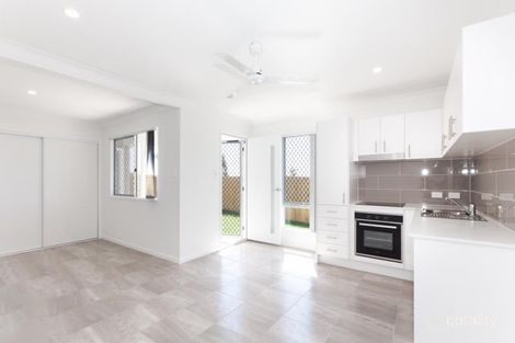 Property photo of 2/17 Pemswood Close Deebing Heights QLD 4306