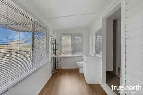 Property photo of 17 Robyn Street Southport QLD 4215