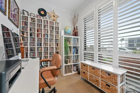Property photo of 38 Panama Drive New Port SA 5015