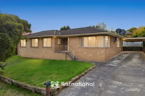 76 Essex Park Dr, Endeavour Hills, VIC 3802