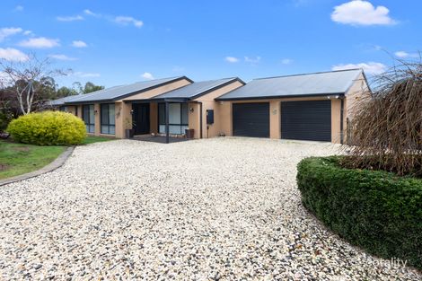 17 Nazek Ct, Whiteheads Creek, VIC 3660