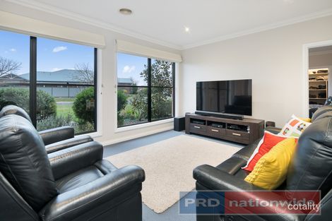 Property photo of 26 Boulevarde Drive Alfredton VIC 3350