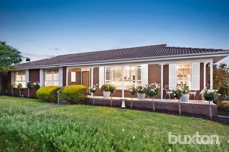 Property photo of 33 Pasadena Crescent Bentleigh East VIC 3165