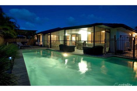 Property photo of 147 Monterey Keys Drive Helensvale QLD 4212