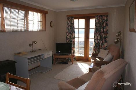 7 Capri Dr, Sandy Bay, TAS 7005