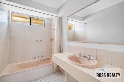 Property photo of 6 Heron Close Ballajura WA 6066