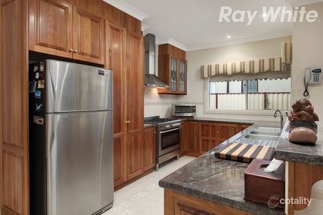 Property photo of 17 Orchid Avenue Reservoir VIC 3073