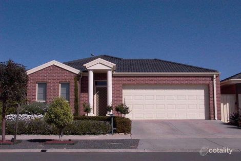 Property photo of 57 Willandra Loop Caroline Springs VIC 3023