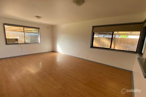 Property photo of 2 Grouse Court Werribee VIC 3030