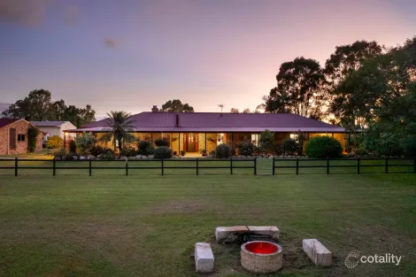 Property photo of 29 Brisbane Crescent Barellan Point QLD 4306