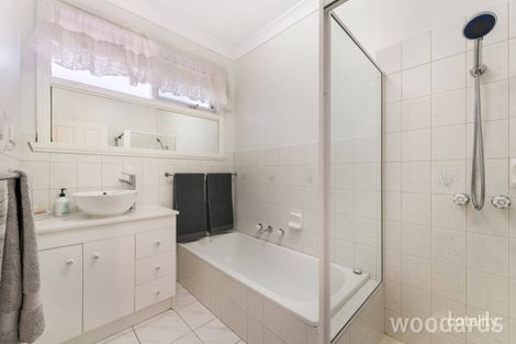 Property photo of 2/39 Wards Grove Bentleigh East VIC 3165