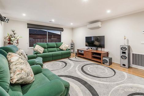 Property photo of 31 Healesville Loop Craigieburn VIC 3064