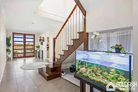 Property photo of 8 Oakes Place Golden Square VIC 3555