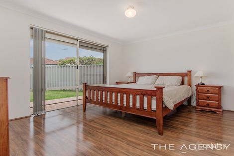 Property photo of 28 Montmartre Green Port Kennedy WA 6172