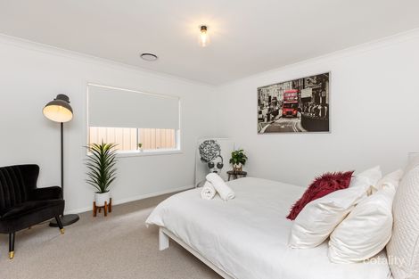 Property photo of 2/132 Brooklyn Drive Bourkelands NSW 2650