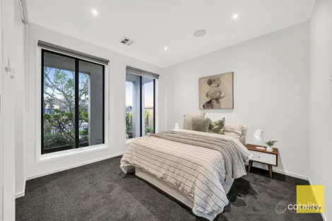 Property photo of 3 Penrose Promenade Tarneit VIC 3029