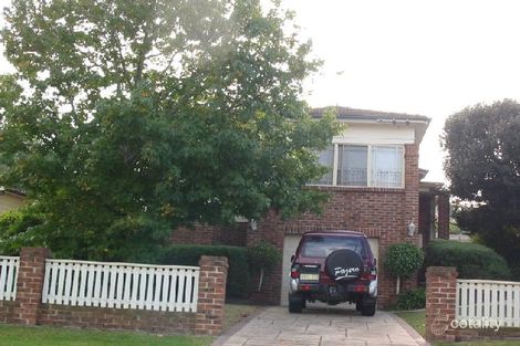 16 Gregory Pde, Kotara, NSW 2289