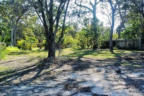 33 Ashton St, Macleay Island, QLD 4184