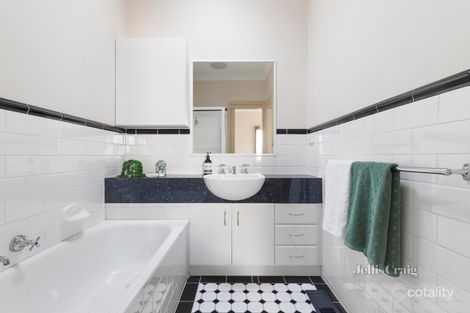 Property photo of 2/32 Montgomery Street Heidelberg Heights VIC 3081