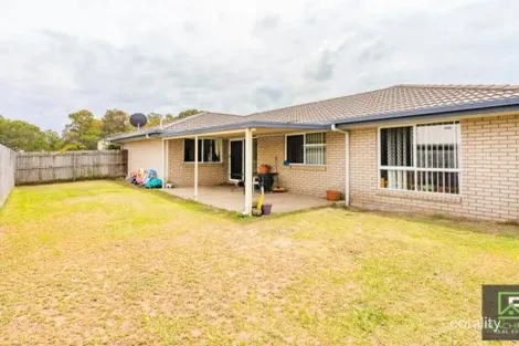 16 WEEROONA AVE, BEACHMERE, QLD 4510