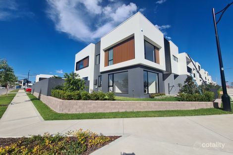 Property photo of 30 Spinnaker Drive Moorebank NSW 2170