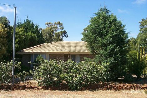 33 Temby Ave, Kalamunda, WA 6076