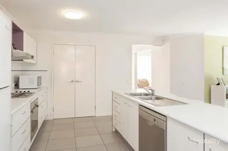 Property photo of 4 Chipping Close Wakerley QLD 4154